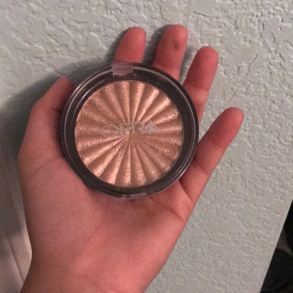 Ofra Highlight in Blissful